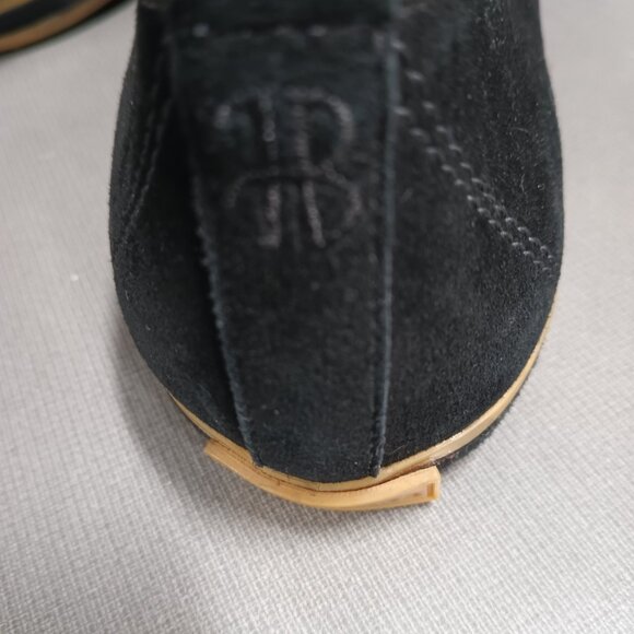 Bill Blass Sutton Suede Slip On Shoes Size 8.5 - Picture 4 of 5